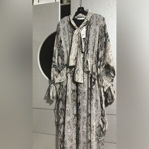 NWT Brand NA-KD European Style maxi dress size 38/Medium